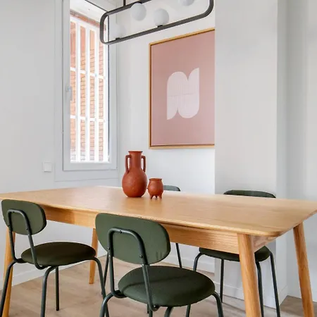 Blueground Sarria Doorman Newly Renovated Bcn-119 Apartment *